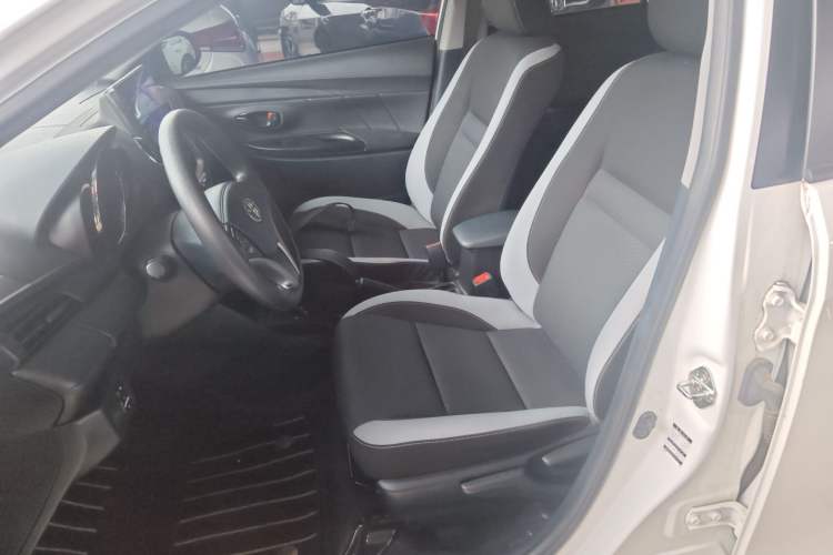 Used Toyota YARiS L 2022 X-Trail 1.5L CVT Leading PLUS Edition
