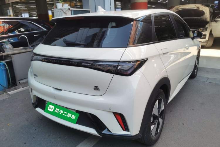 Used BYD Dolphin 2023 420 km Fashion Edition