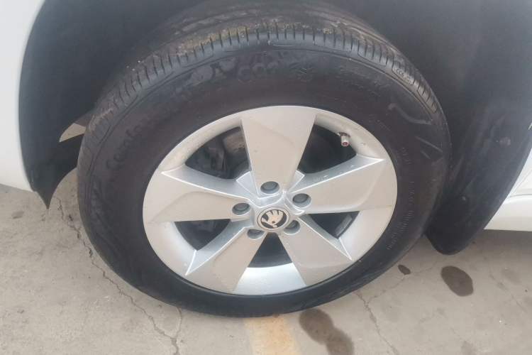 Used Skoda Yeti 2017 TSI280 DSG Car Enjoy Brothers Edition