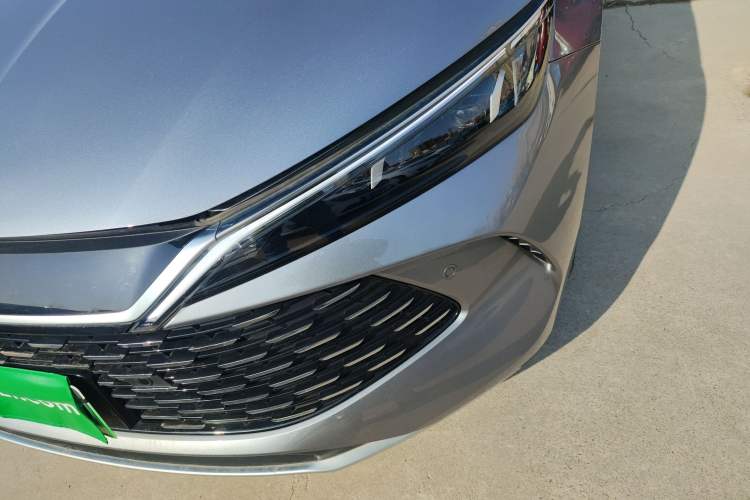 Used BYD Qin L 2025 DM-i Smart Drive 120KM Leading Model