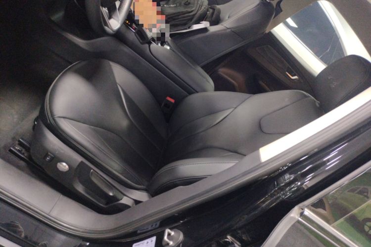 Used Hongqi E-QM5 2023 Base Travel Edition
