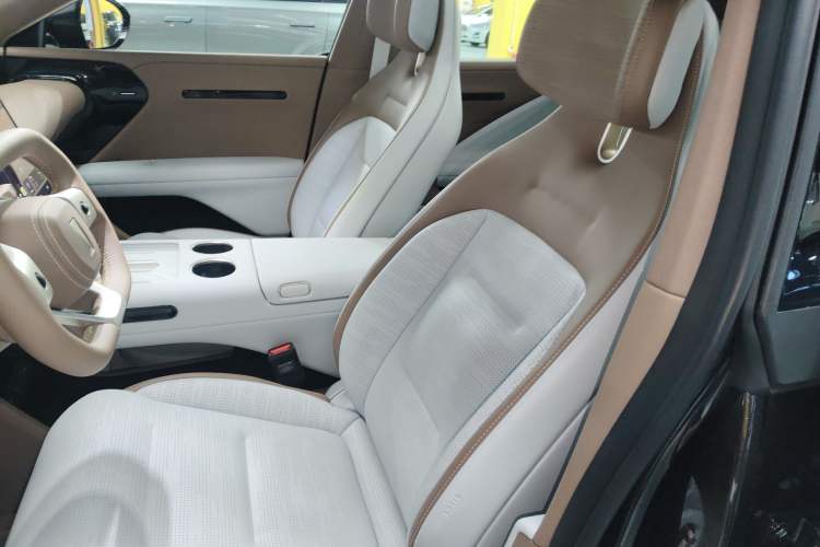 Used  07 2024 Pro+ All-Electric Version