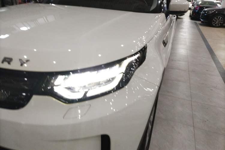 Used Land Rover Discovery 2018 5th Generation 2.0T SE