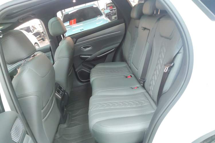 Used BYD Song L DM-i 2025 Intelligent Driving Version 160 km Beyond-Range Type
