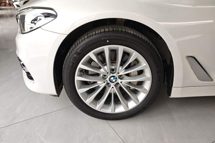 Used BMW 5 Series 2019 530Li Leading Model Luxury Package
