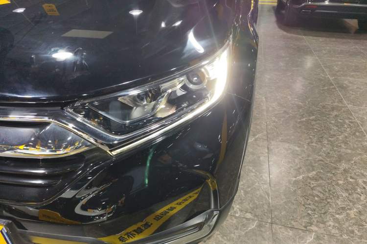 Used Honda CR-V 2017 240TURBO CVT Front-Wheel Drive Fashion Edition
