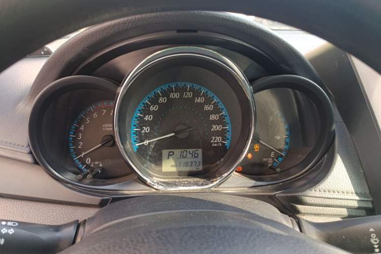 Used Toyota YARiS L 2016 Revised 1.5E CVT Charming Edition