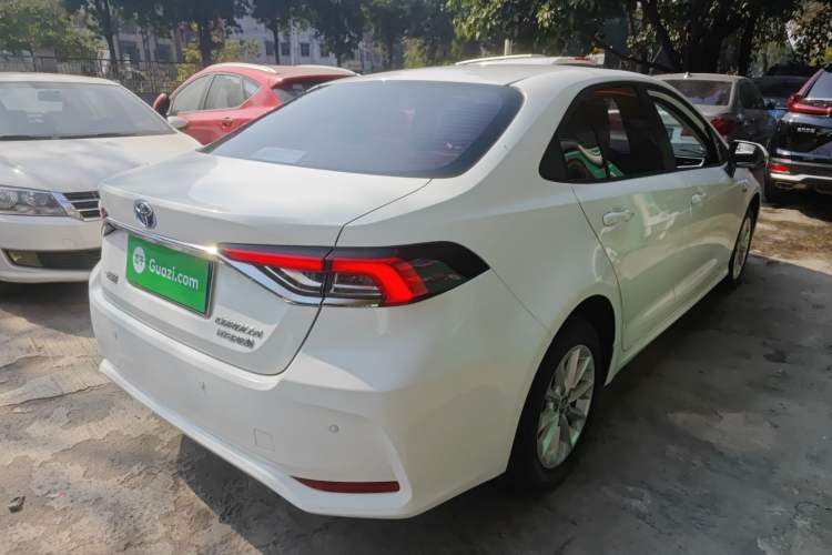 Used Toyota Corolla 2021 Dual-Motor 1.8L E-CVT Elite Edition
