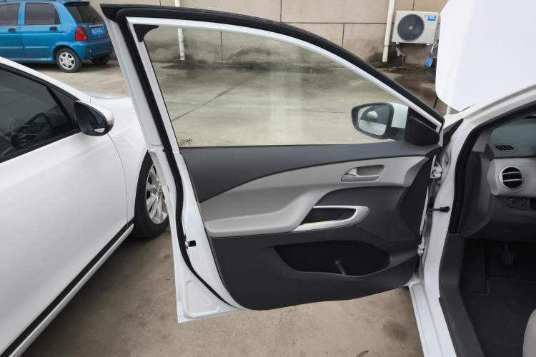 Used Chevrolet Sail 2015 Sail 3 1.3L Manual Ideal Edition
