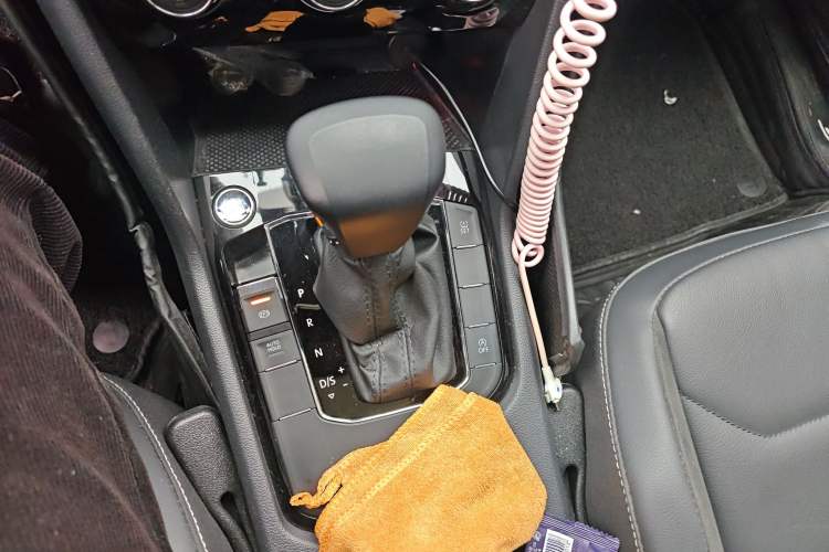 Used Volkswagen Tiguan L 2021 330TSI Automatic Two-Wheel Drive Smart Edition
