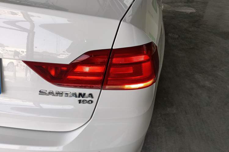 Used Volkswagen Santana 2016 1.6L Automatic Comfort Edition
