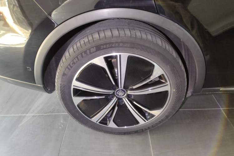 Used BYD Tang New Energy 2022 EV 635 km All-Wheel-Drive Flagship Model