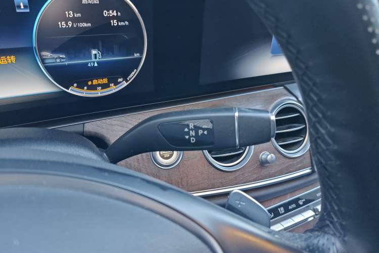 Used Mercedes-Benz E-Class 2018 Facelift E 300 L Luxury Edition