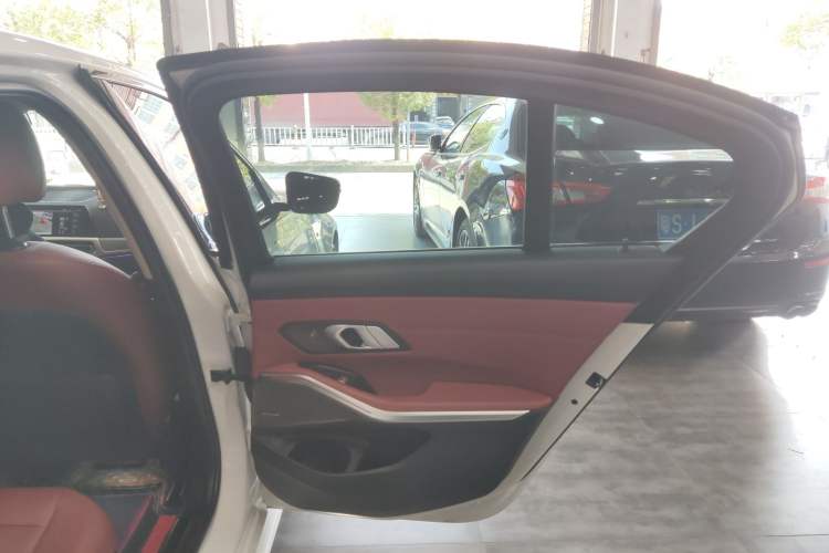 Used BMW 3 Series 2022 325i M Sport Night Edition Package
