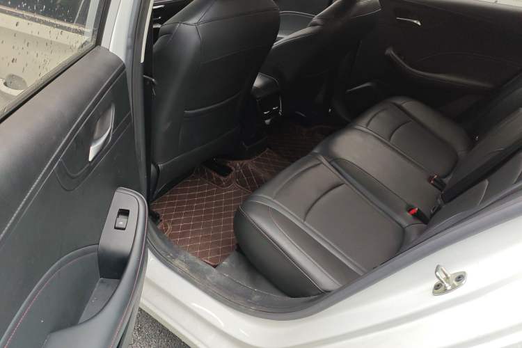 Used Roewe i5 2023 1.5L CVT Luxury Edition