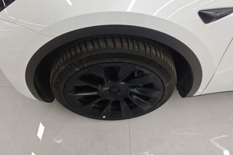 Used Tesla Model Y 2024 Rear-Wheel-Drive Version