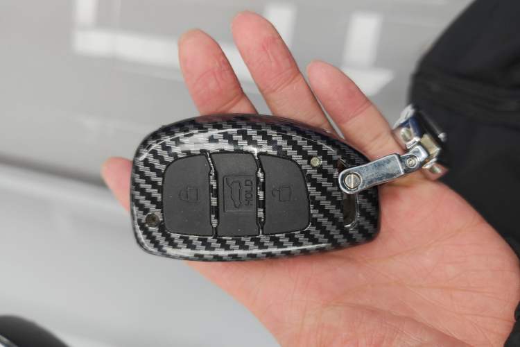 Used Hyundai Elantra 2016 1.6L Automatic ZhiXuan · Luxury Version
