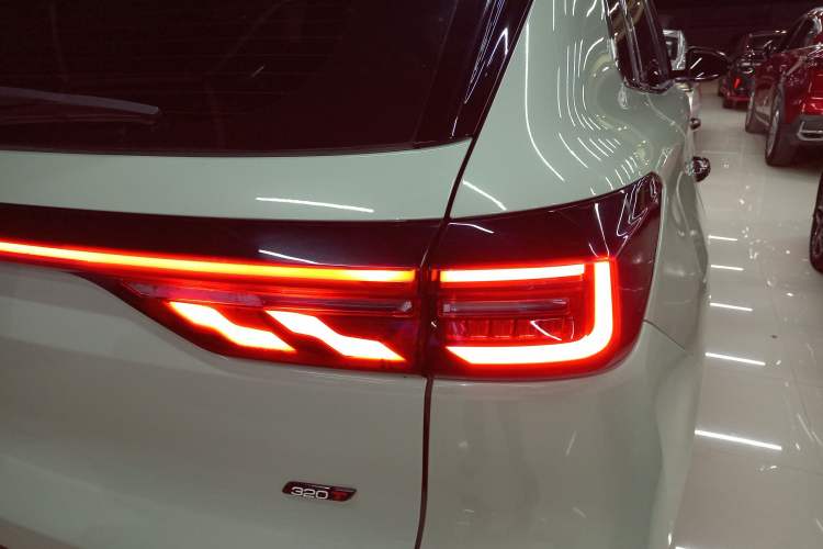 Used Dongfeng Aeolus Huge 2022 Mach Power 1.5T Dare-to-Drive Edition · Enjoyably悦
