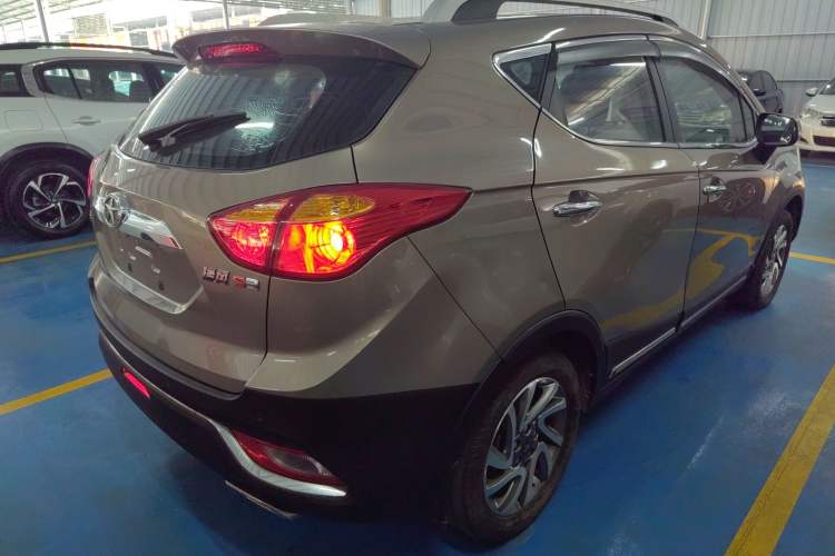 Used  Refine S3 2016 1.5L Manual Luxury Smart Version