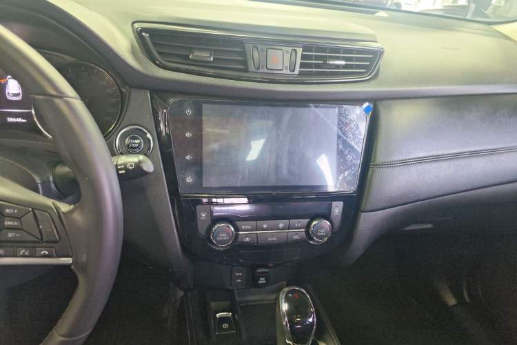 Used Nissan X-Trail 2019 2.0L CVT Smart Connect Comfort Edition 2WD
