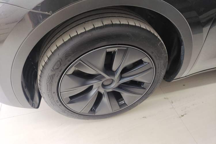Used Tesla Model Y 2024 Rear-Wheel-Drive Version
