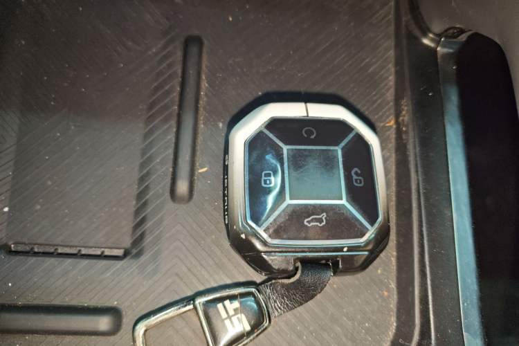 Used JETOUR Traveler 2023 2.0T All-Wheel Drive CrossPRO+