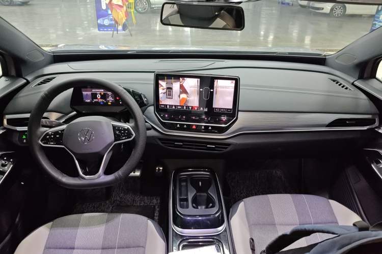 Used Volkswagen ID.4 CROZZ 2022 Long-Range PURE+ Edition
