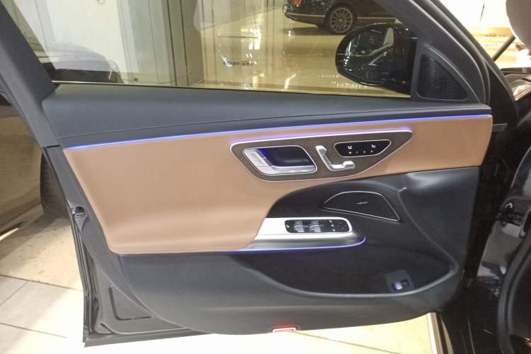 Used Mercedes-Benz E-Class 2024 E 300 L Stylish Model
