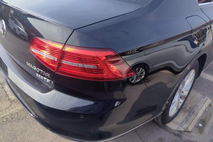 Used Volkswagen Magotan 2017 330TSI DSG Luxury Model
