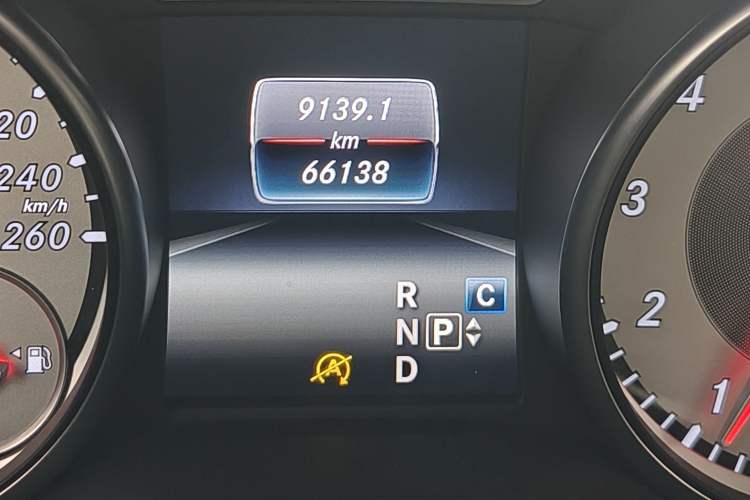 Used Mercedes-Benz GLA 2016 GLA 200 Fashion Model