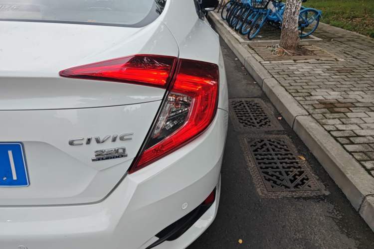 Used Honda Civic 2019 180TURBO CVT Shangyue Edition China VI Emission Standard
