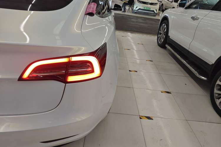 Used Tesla Model 3 2022 Rear-Wheel-Drive Version