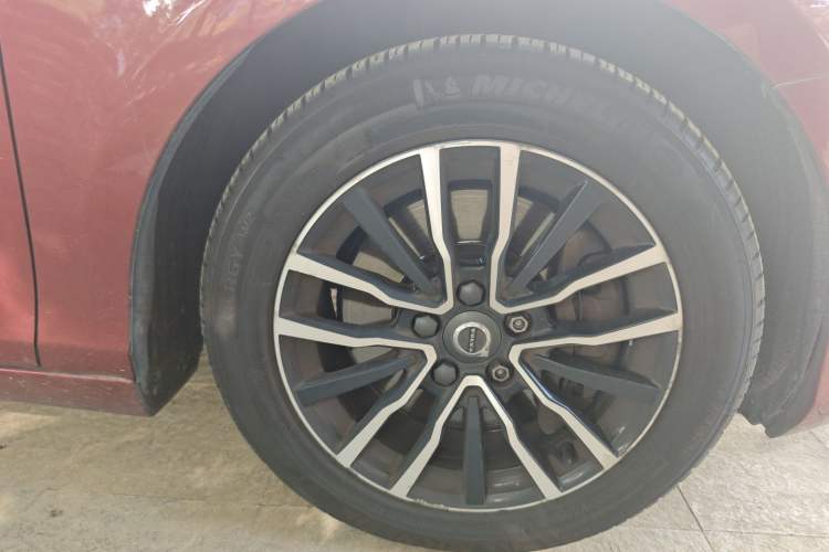 Used Volvo V40 2017 T3 Zhiyi Edition