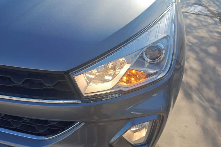 Used Wuling Hongguang S3 2018 1.5T Manual Luxury Model China V Standard
