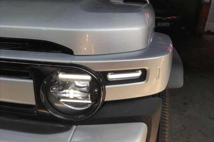 Used  V23 2025 401 Two-Wheel Drive Intelligent Driving Version