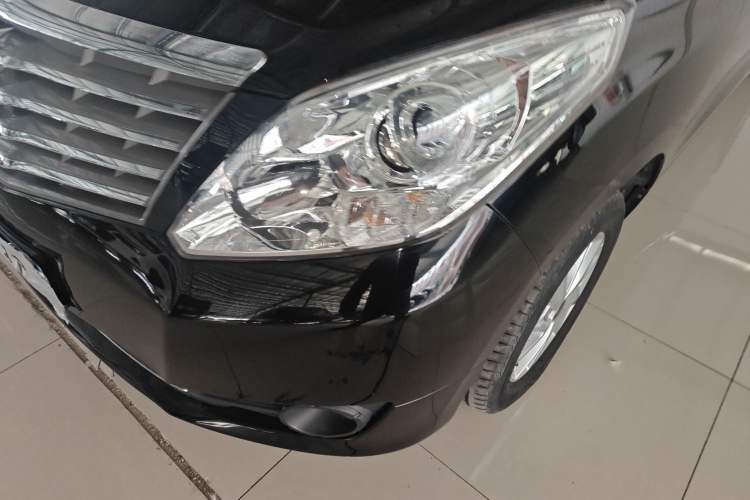 Used FORTHING Lingzhi PLUS 2021 Travel Edition 2.0L Manual Luxury 7-Seater
