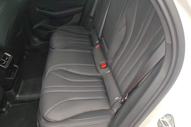 Used Geely Auto Preface 2025 Dongfang Yao 1.5TD Fuyao Edition
