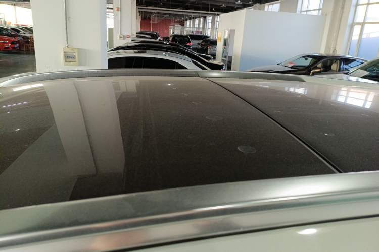 Used Mercedes-Benz GLC 2019 GLC 260 L 4MATIC Dynamic Model