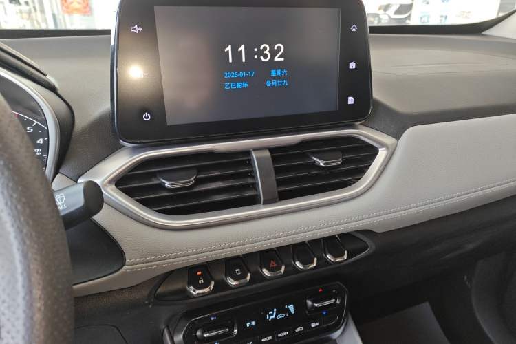 Used Baojun 510 2017 1.5L Automatic Fashion Model
