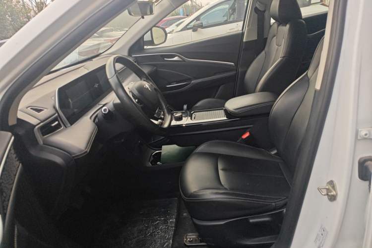 Used NETA U 2023 NETA U-Ⅱ 400 U Show Edition – Lithium Iron Phosphate
