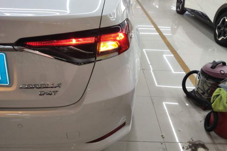 Used Toyota Corolla 2021 1.2T S-CVT Luxury Edition
