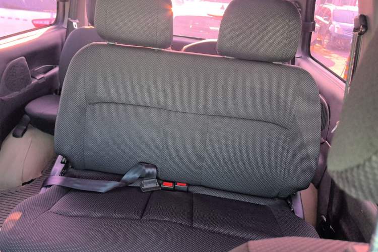 Used  Refine 2012 2.0L Timeless Edition HFC4GA3
