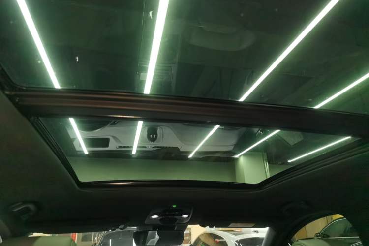 Used Nio ES6 2020 465 km Signature Edition