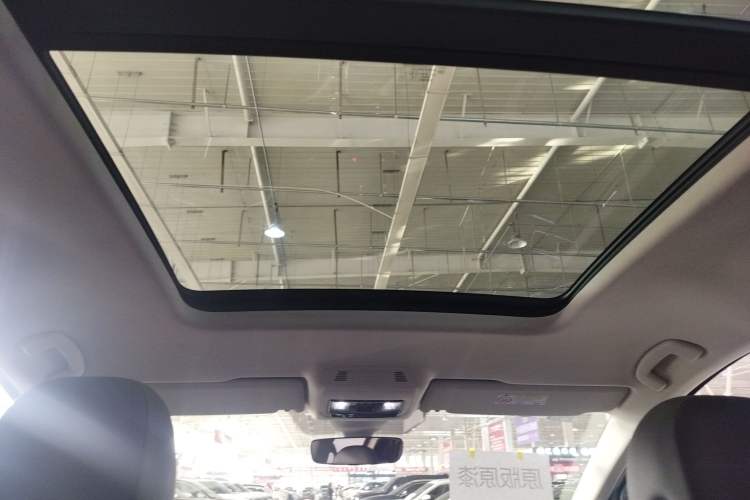 Used Volkswagen Viloran 2024 330TSI Luxury Edition
