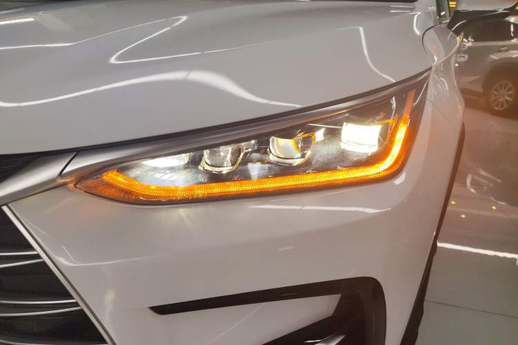 Used BYD Tang New Energy 2021 DM 2.0T Four-Wheel Drive High-Performance Flagship Model
