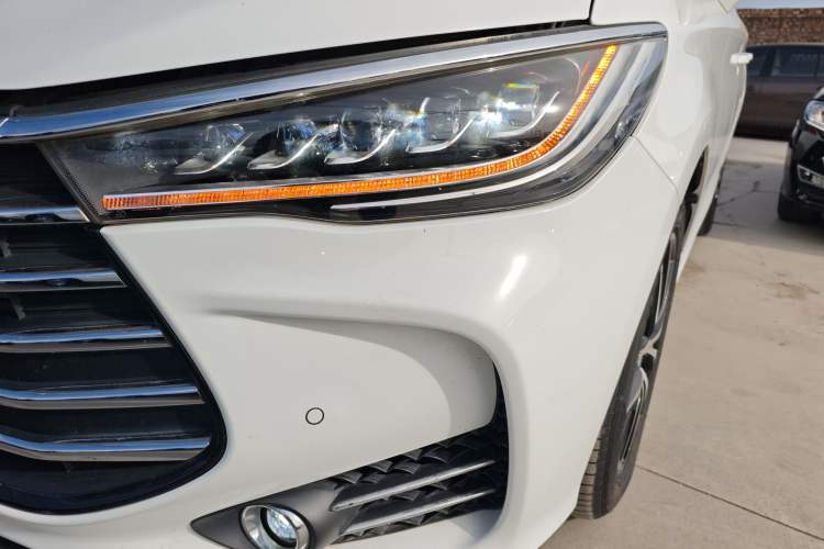 Used BYD Song MAX 2017 1.5T Automatic Smart Connect Prestige 7-Seater