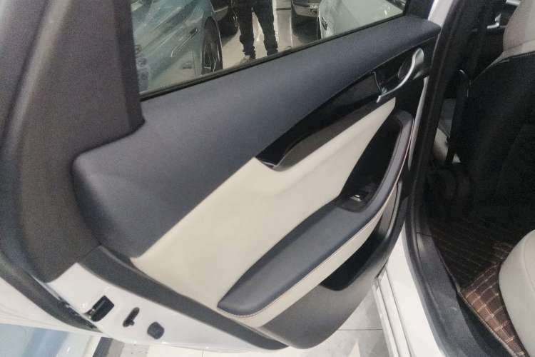 Used BYD Qin PLUS 2021 DM-i 120KM Prestige Model
