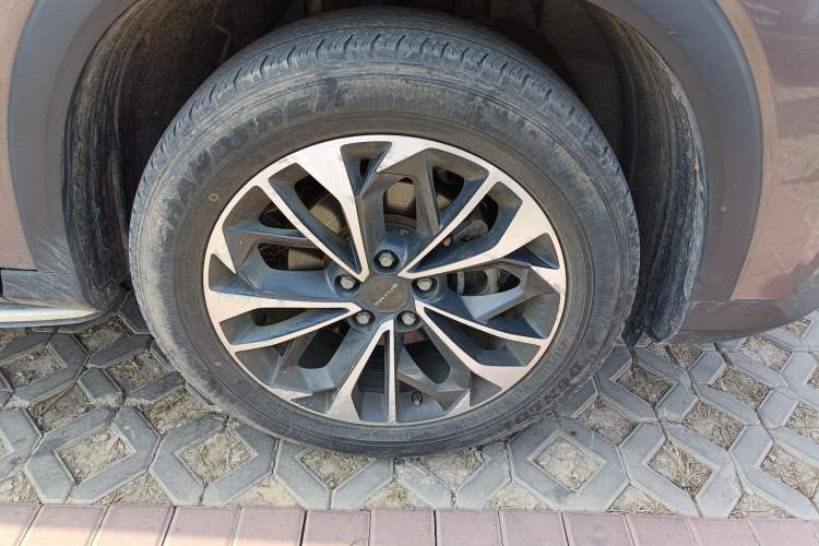 Used SAIC MAXUS D60 2019 1.5T Automatic Smart Enjoyment Version 6 Seats