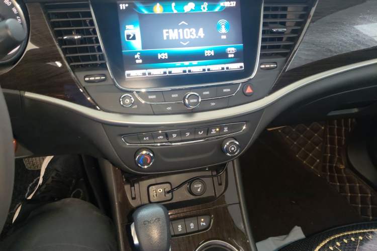 Used Buick Verano 2019 Sedan 20T Dual-Clutch Leading Model