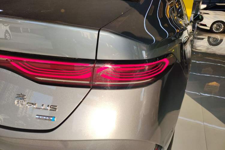 Used BYD Qin PLUS 2025 DM-i Smart Drive 120KM Superior Model
